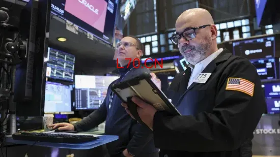 早盘：美股维持跌势 道指小幅下跌100点