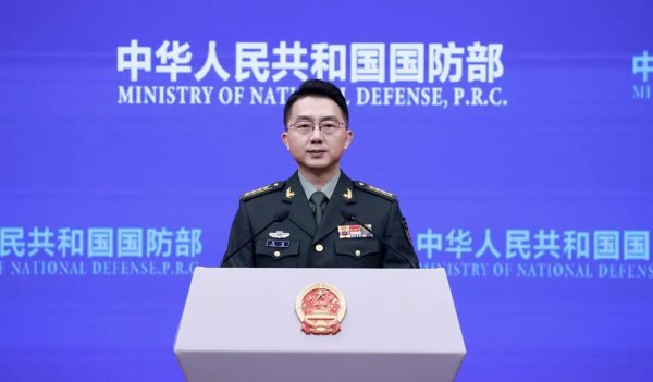 分析认为两艘最新055型导弹驱逐舰将显著提升打击“台独”能力，国防部：加强练兵备战